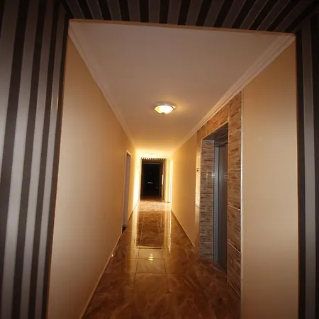 Διαμέρισμα Menada Vip Zone *