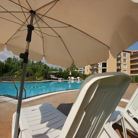 Menada Vip Zone Σάνι Μπιτς